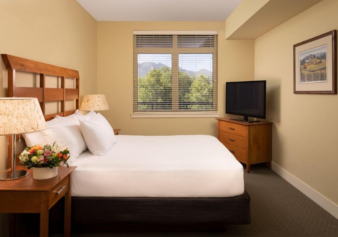 The Cove Lakeside Resort West Kelowna Exterior foto
