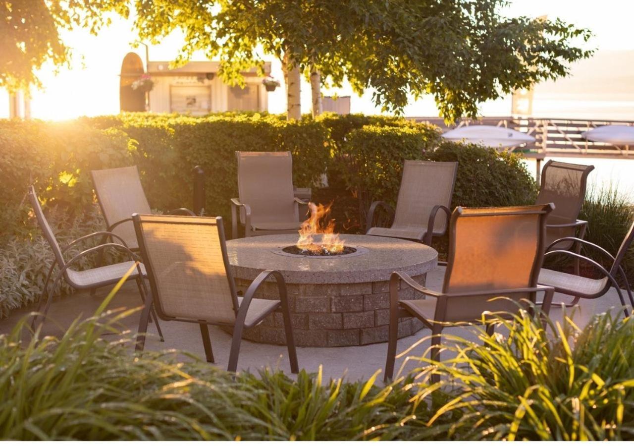 The Cove Lakeside Resort West Kelowna Exterior foto